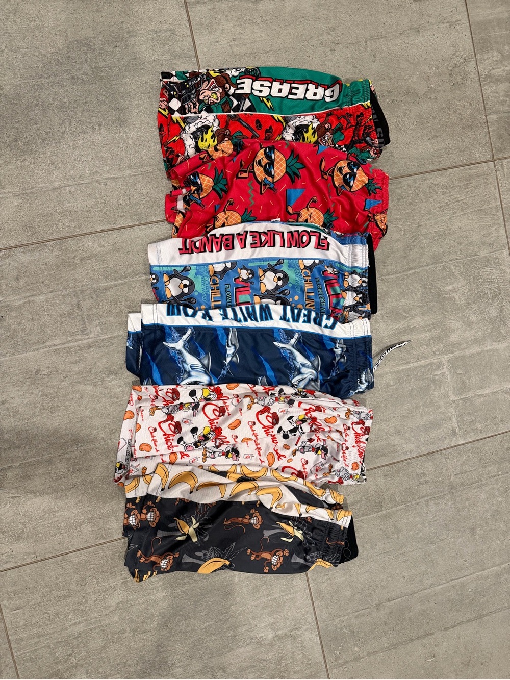 5 pairs - Flow society - Assorted boys  Printed lacrosse brand Shorts size L